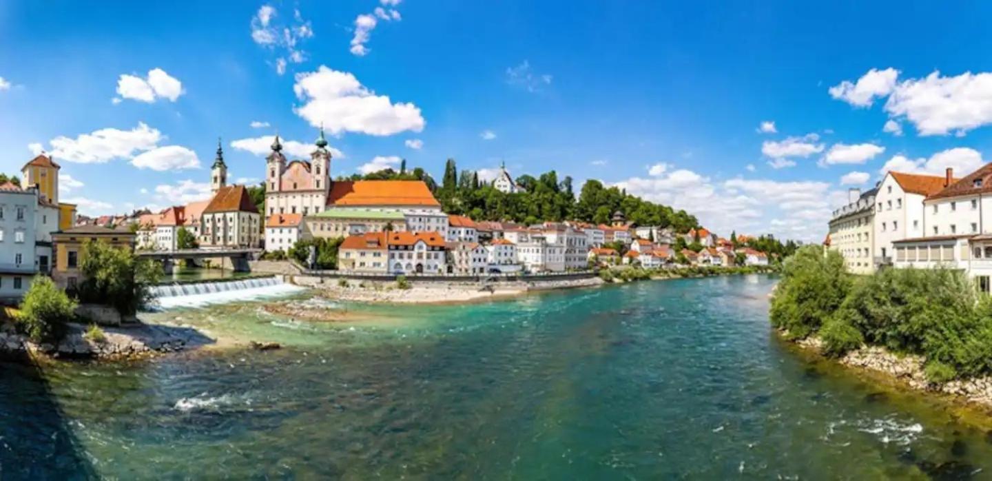 Jugendgaestehaus Studentenwohnheim Steyr Bagian luar foto